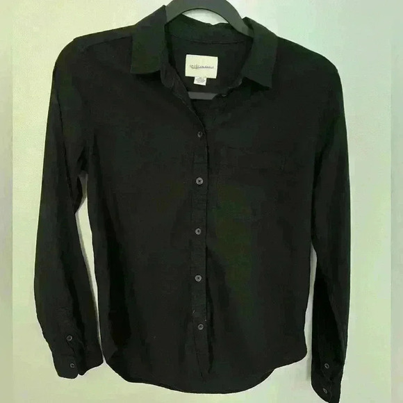 American Eagle black button down shirt - Picture 1 of 4